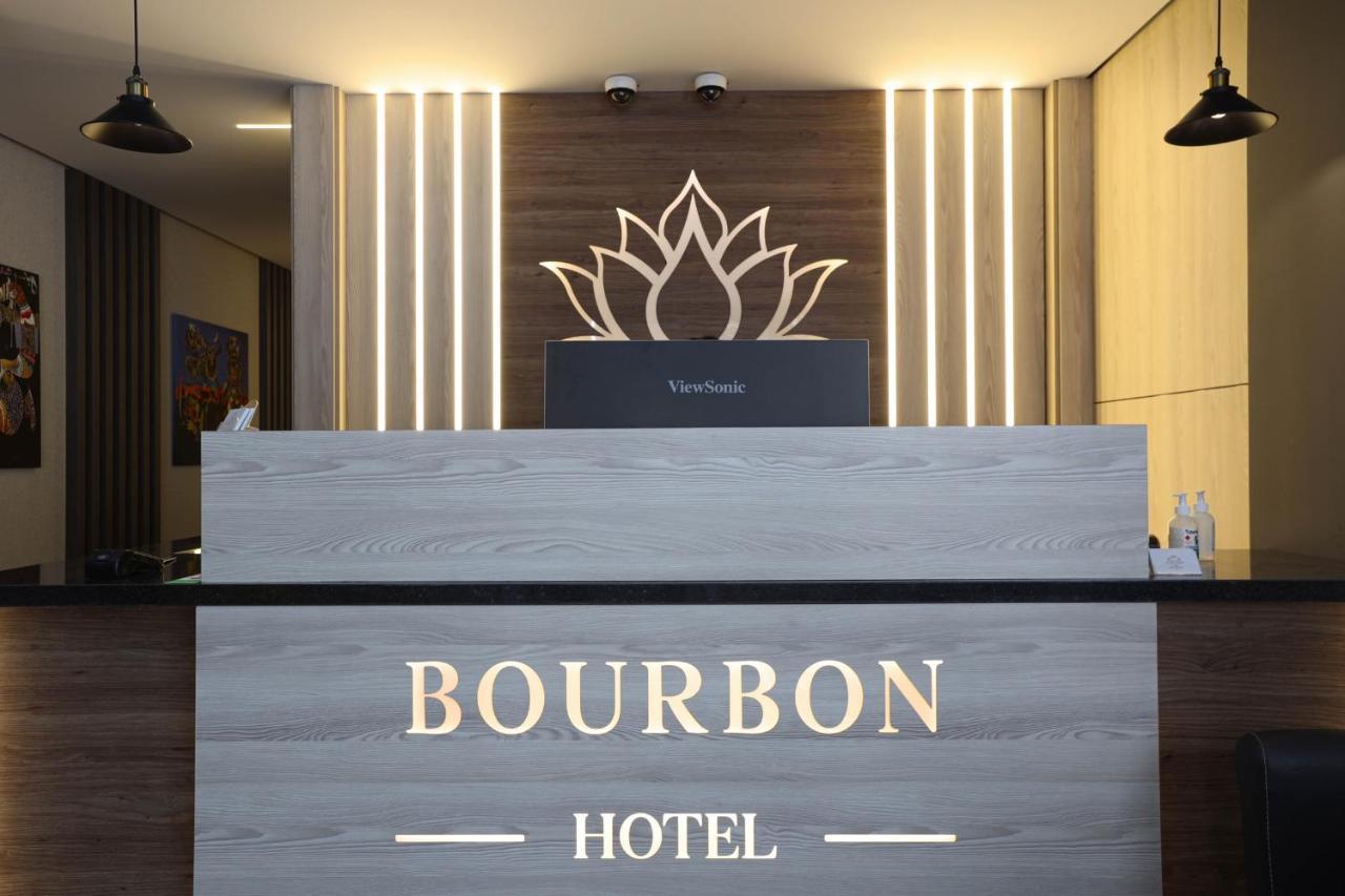 Bourbon Boutique Hotel Єреван Екстер'єр фото