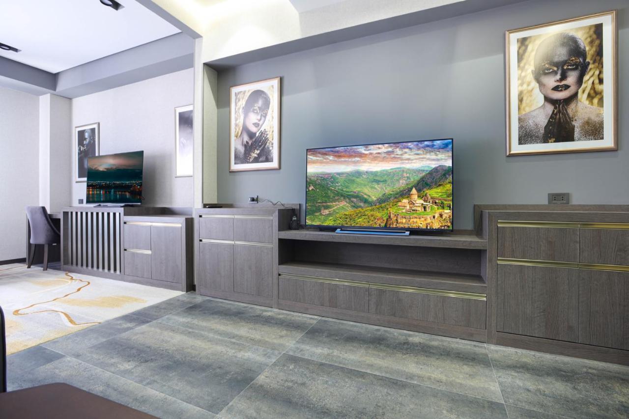 Bourbon Boutique Hotel Єреван Екстер'єр фото